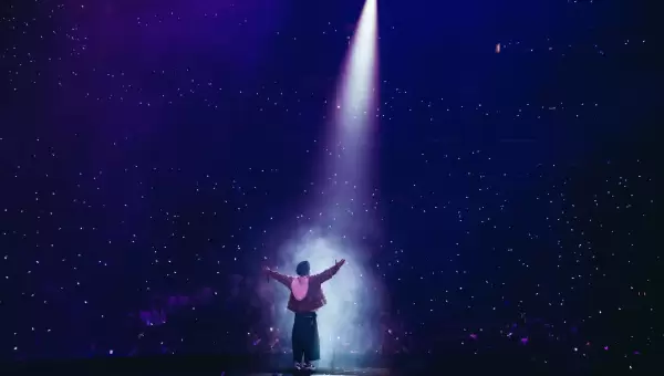 “I’m Here for the Next 25 Years”: Diljit Dosanjh’s Heartfelt Promise After Adorable Fan Moment